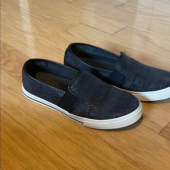 Lauren Ralph Lauren Shoes - Ralph Lauren navy “Jinny “ Stefan shoes/casual sneakers women’s size 6 1/2